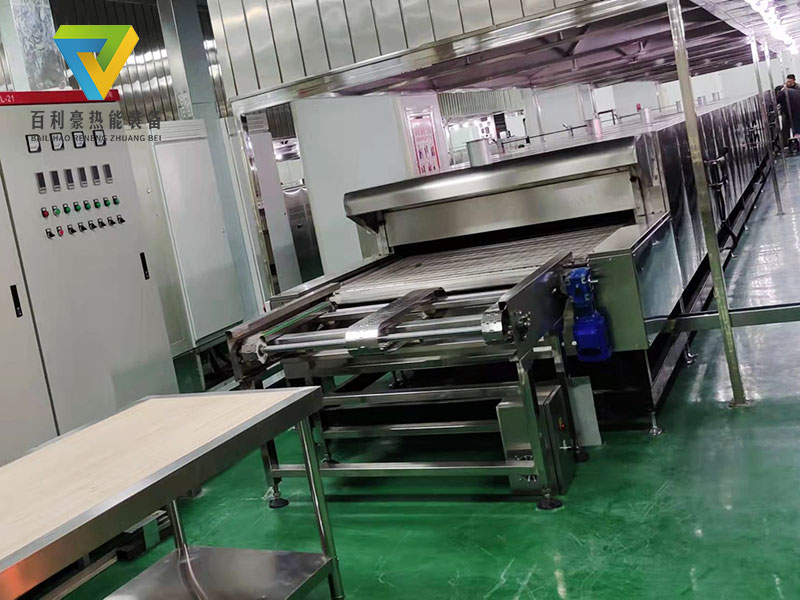 熱烈祝賀我公司新疆客戶定制的馕餅隧道爐已到達(dá)現(xiàn)場(chǎng)安裝！